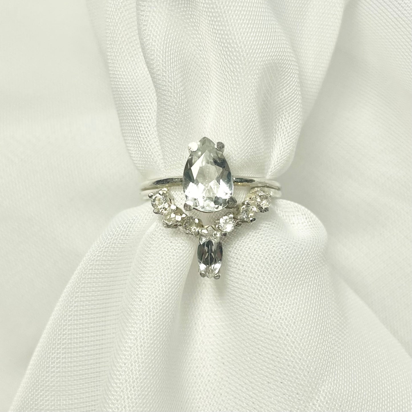 White Topaz and 925 Sterling Silver Pear Solitaire Prong Set Ring